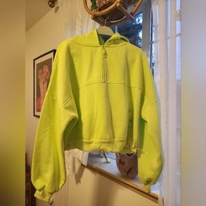 Blogilates - Women's Marshmallow Half ZipHooded Sweater Lime Green